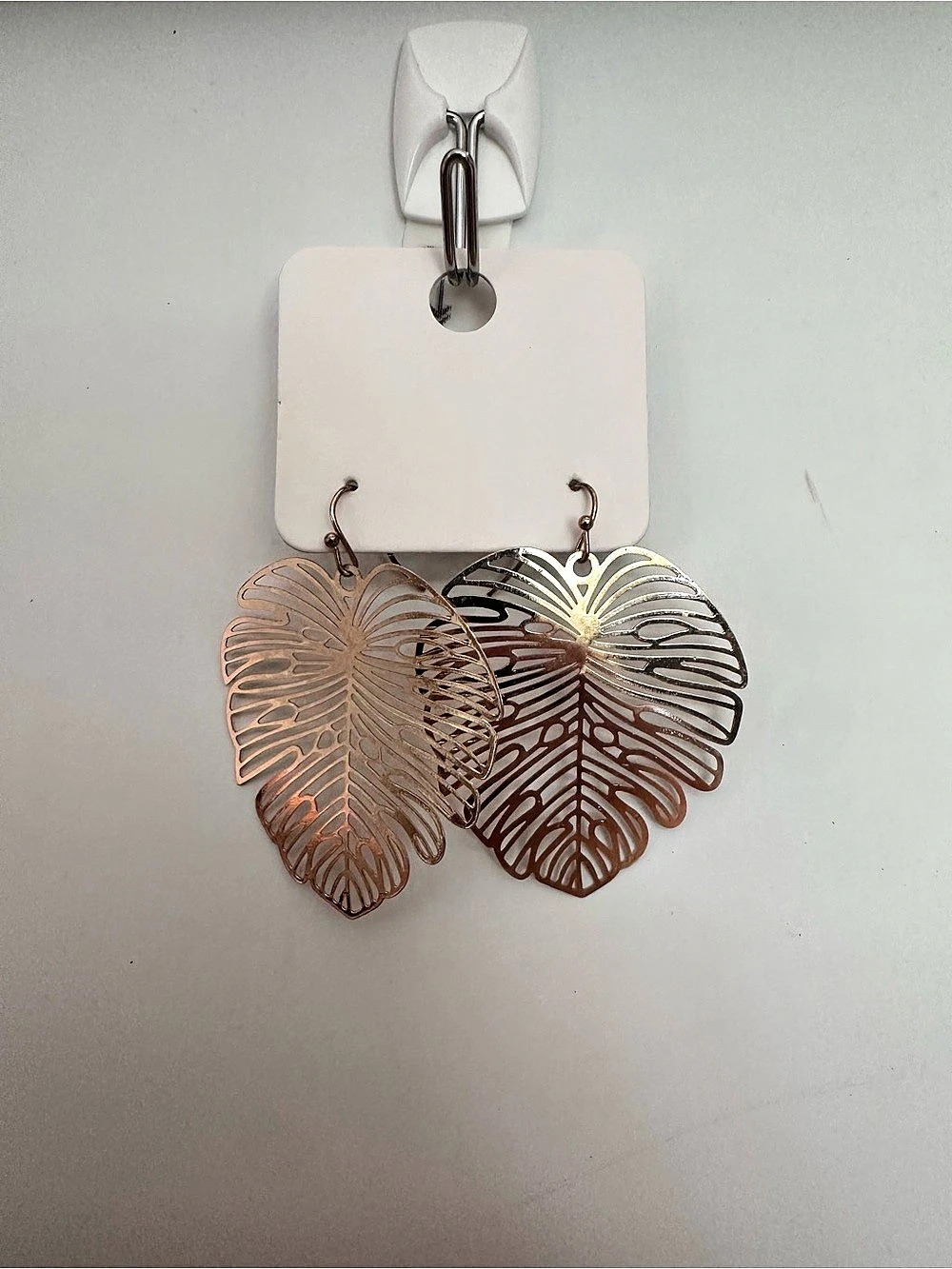 Monstera Earrings - Picture 2 of 2